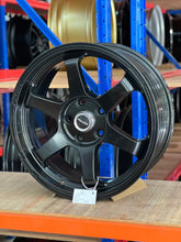Load image into Gallery viewer, 17" Rims