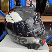 Load image into Gallery viewer, Helmet
