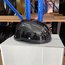 Load image into Gallery viewer, Helmet