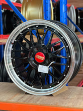 Load image into Gallery viewer, 17" Rims
