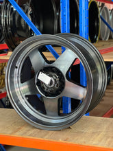 Load image into Gallery viewer, 18” Rims

